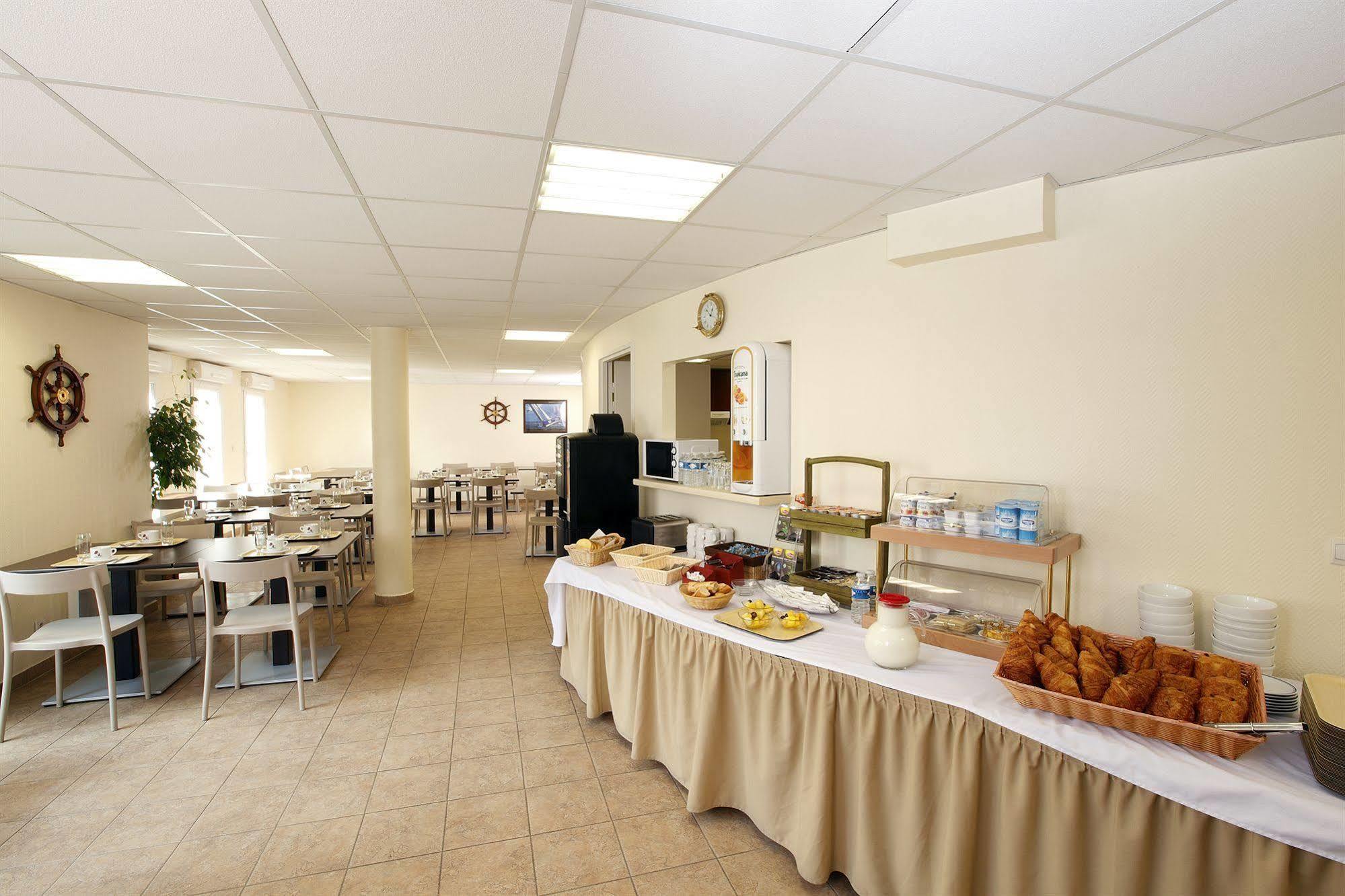 Appart'City Pontoise Cergy-Le-Haut Экстерьер фото