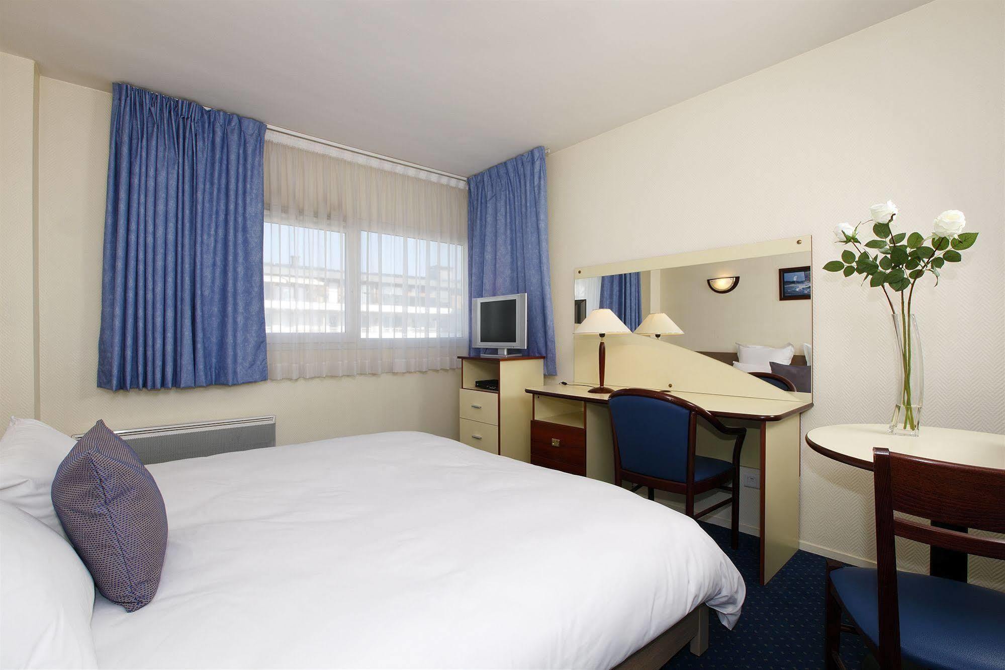 Appart'City Pontoise Cergy-Le-Haut Номер фото