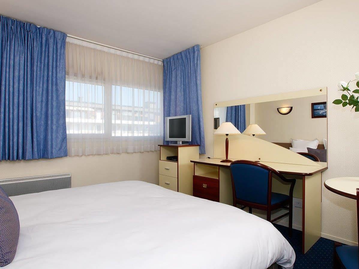 Appart'City Pontoise Cergy-Le-Haut Экстерьер фото